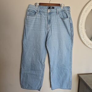 Hollister High-Rise Baggy Jeans, Women's Size 16 Reg Waist 33R - Light Wide Leg